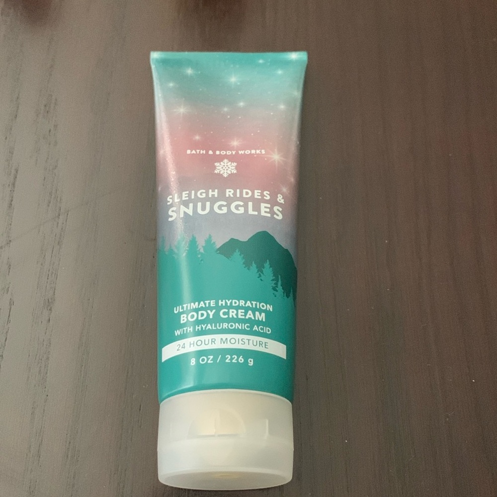 Bath & Body Works Sleigh Rides and Snuggles Body Cream